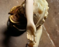 von chryselefantine Skulptur von Claire Jeanne Roberte Colinet